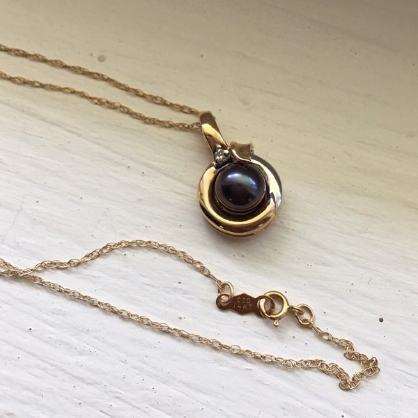 Beautiful 6mm Black Pearl and 1mm Diamond necklace, 14k two tone, 18" fine Singapore chain