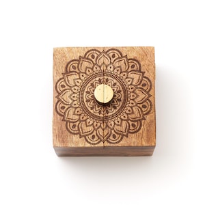 Mandala Wood Box, Solid Mango Wood Box, Wood Jewelry Box, Trinket Box, Keepsake Box, Sacred Geometry Box, Indian Wooden Box, Boho Storage