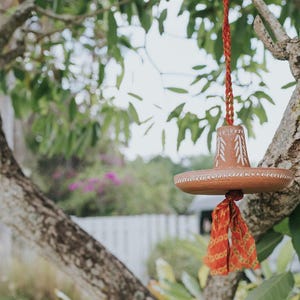 Comedero colgante de cerámica para pájaros, comedero de terracota, casa para pájaros única, decoración para exteriores, regalo para amantes de las aves, colibrí