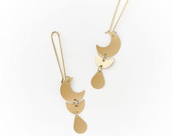 Pendientes colgantes, joyería celestial, pendientes wiccanos, pendientes hechos a mano, joyería artesanal, pendientes de luna, joyería llamativa, luna creciente