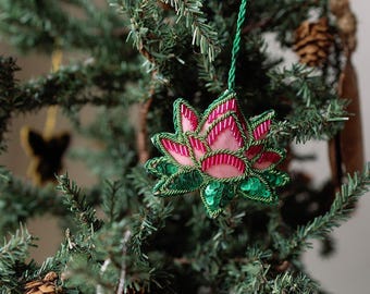 Beaded Lotus Ornament, Embroidered Ornament, Floral Holiday Decor, Xmas Home Decor, Christmas Tree Ornament, Flower Ornament,Yoga Xmas Decor