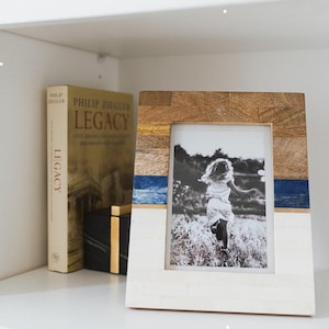 Bilderrahmen (5x7 Zoll), Boho-Fotorahmen, maritime Schreibtischdeko, Küstendeko, Rahmen aus Holz und Knochen, festliches Geschenk, Hochzeitsgeschenk für Paare Bild 1