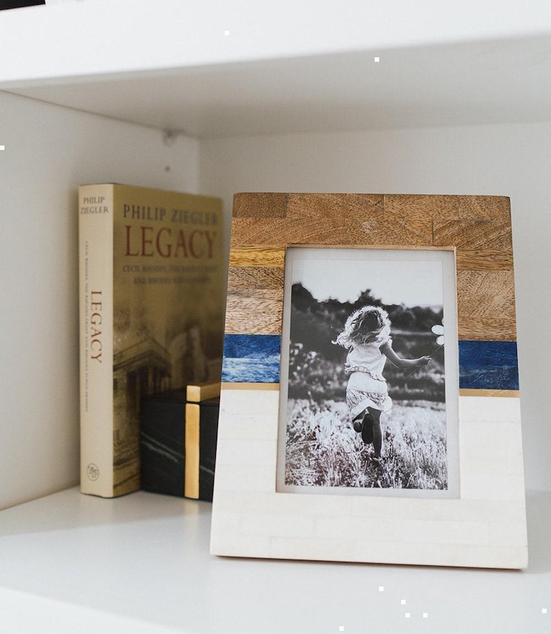 Bilderrahmen (5x7 Zoll), Boho-Fotorahmen, maritime Schreibtischdeko, Küstendeko, Rahmen aus Holz und Knochen, festliches Geschenk, Hochzeitsgeschenk für Paare Bild 1