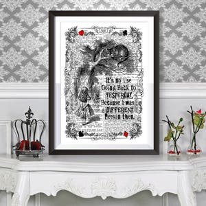 Póster de Alicia en el país de las maravillas, arte mural del gato de Cheshire, idea de regalo única, decoración del hogar con fondo de diccionario