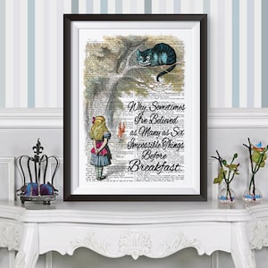 Poster woordenboek boek pagina achtergrond Alice in Wonderland en Cheshire cat offerte. Muur decor poster letterboek pagina kunst.