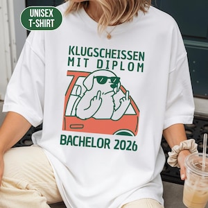 Cadeau voor een bachelordiploma, grappig gepersonaliseerd cadeau voor een bachelordiploma, grappig afstudeershirt, afstudeercadeau voor de universiteit 2026
