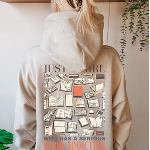 Bluza z kapturem Bookish Merch prezent dla niej, bluza z kapturem dla miłośnika książek, sweter dla książkoholików, koszulka z książkami, prezent dla miłośnika książek z kapturem Sand