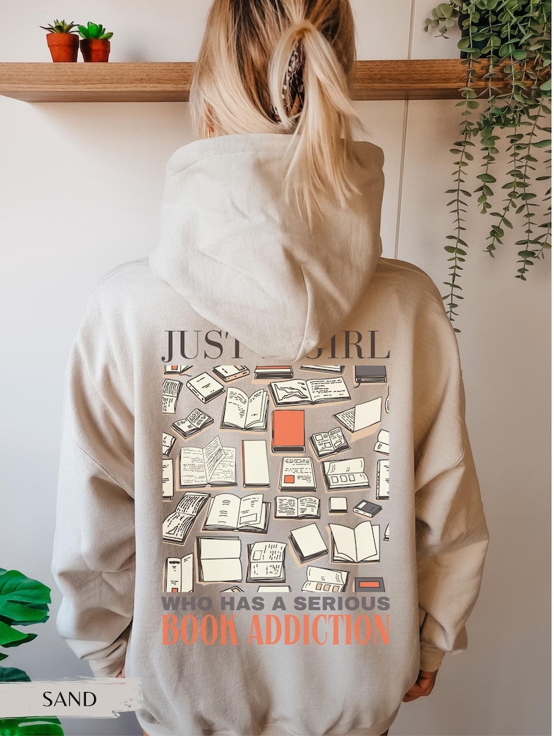 Bluza z kapturem Bookish Merch prezent dla niej, bluza z kapturem dla miłośnika książek, sweter dla książkoholików, koszulka z książkami, prezent dla miłośnika książek z kapturem Sand