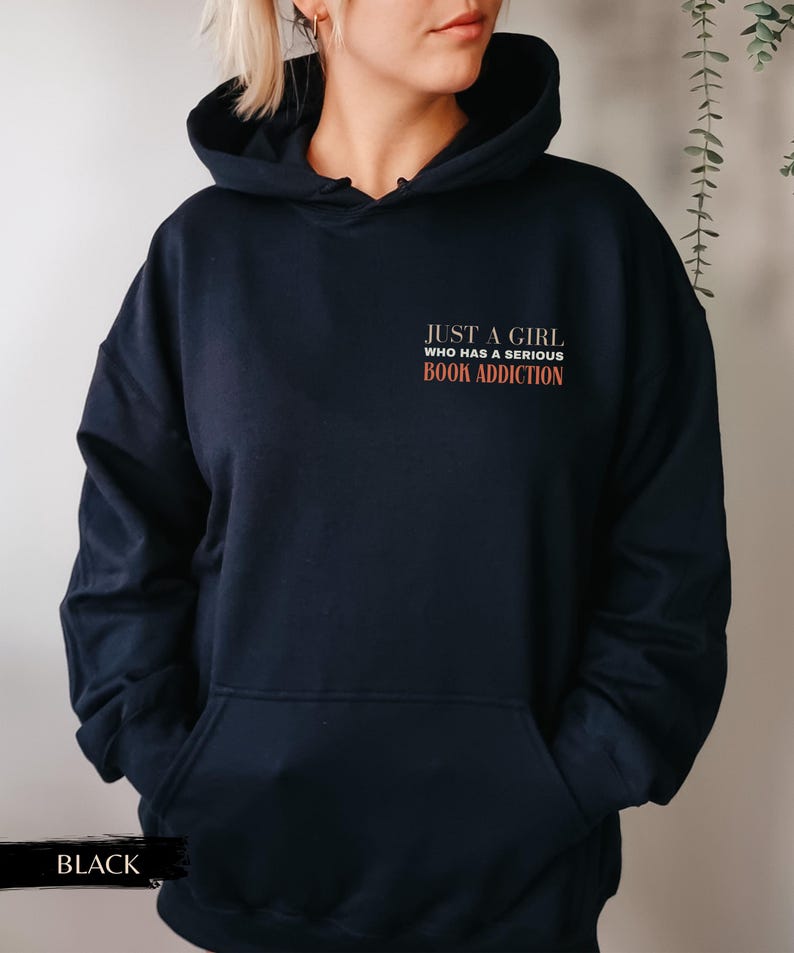 Hoodie met boekenprint, cadeau voor boekenliefhebbers, hoodie voor boekenliefhebbers, sweatshirt met boekenprint, boekshirt, cadeau voor boekenwurm, trui met boekenprint, cadeau-idee voor lezers afbeelding 2