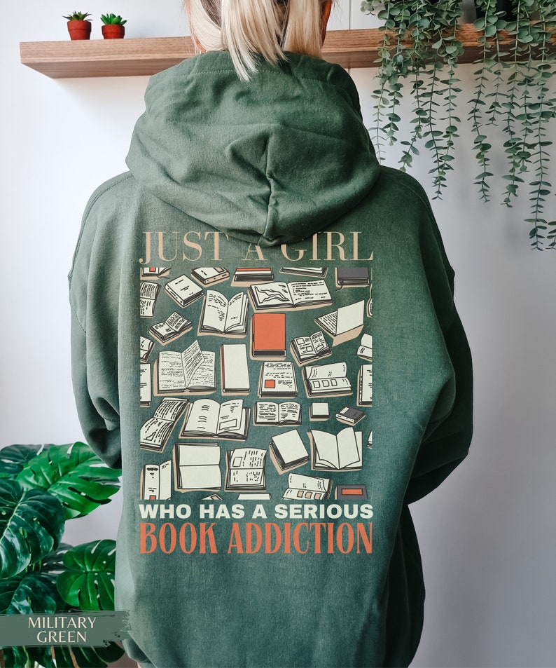 Bookish Merch Hoodie gift for her, Book lover hoodie, booktrovert sweater, Bücher Shirt, Bücherwurm Geschenk für Buchliebhaber Kaputzenpulli