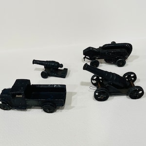 Antique 1920-1930 Set of 4 Diecast Toys