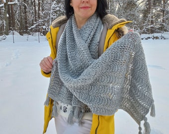 Hand knitted merino wool shawl / scarf