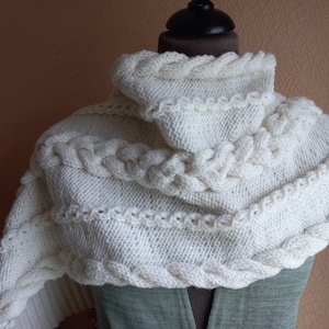 Cable scarf knitting pattern
