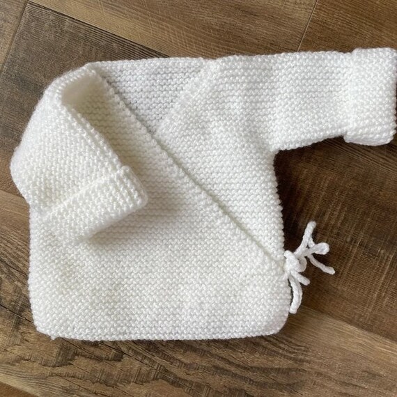 Brassière gilet bébé laine naissance en tricot fait main blanche pour la  maternité, à l'unité ou en lot de 2, nouveau-né, layette, jumeaux -   France