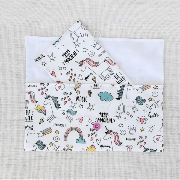 Pochette de rangement personnalisable pour serviette de table enfant motif LICORNES pour la cantine scolaire et la maison