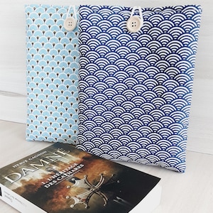 Gepolsterte Buchtasche aus Stoff mit Knopfverschluss, schützende Buchhülle, Motiv FANS UND GEOMETRISCH, Geschenkidee