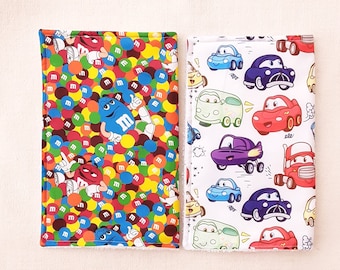 serviette de table enfant PERSONNALISEE en tissu coton M & M'S ou CARS, serviette de cantine ou essuie-main pour enfant