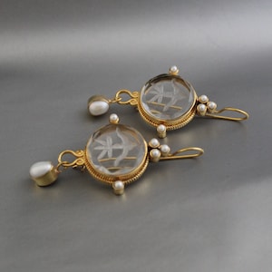 Klare Kristall-Tiefdruck-Ohrringe, Tiefdruck-Kristall-Ohrringe, Vintage-Ohrringe, handgefertigter Tiefdruck-Schmuck, antiker Schmuck