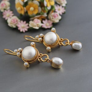 Intaglio Earrings, Pearl Earrings, Vintage Earrings, 1920s Intaglio, Antique Jewelry, Gold Earrings, Intaglio Jewelry, Gift for Mom