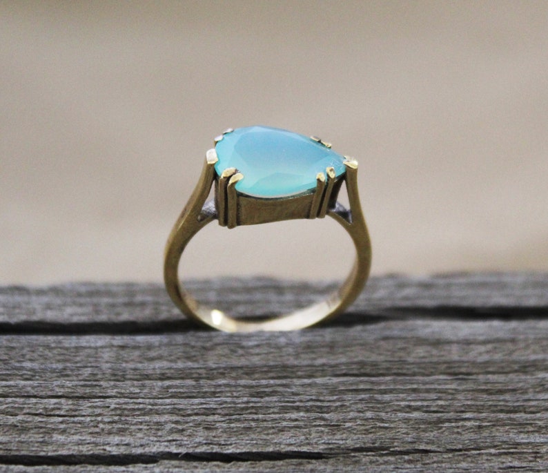 The V Collection Rings Yellow Gold Plated Green Chalcedony Handmade Round Rings Gifts for her