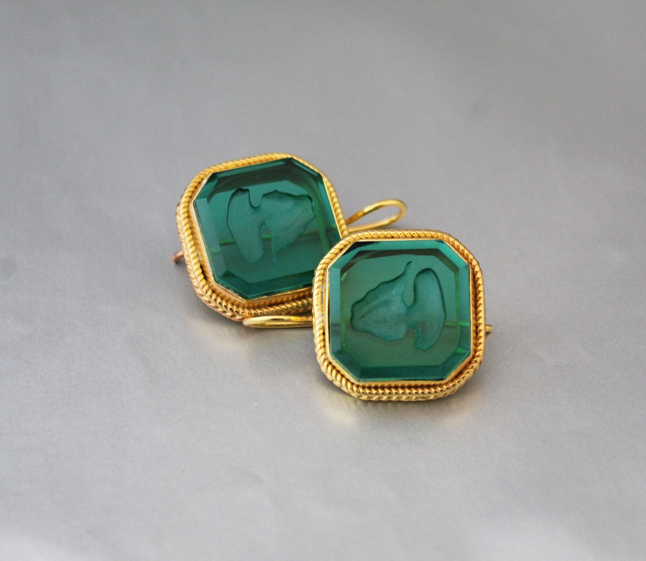 Green Intaglio Earrings Intaglio Crystal Earrings Vintage Etsy