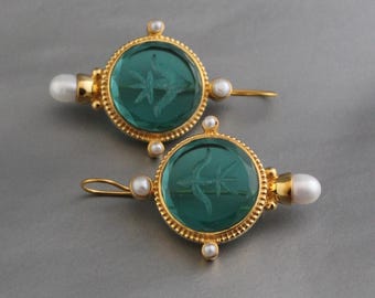 Green Glass Intaglio Earrings, Vintage Art Deco Gold Jewelry, dainty gift earrings, earrings for her gold, dangle-earring