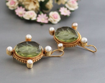 Intaglio Earring, Green Earring, Vintage Jewelry, Gold Victorian earrings, Wedding Earrings, Bridal Jewelry, Bridesmaid Jewelry,Gift for Mom