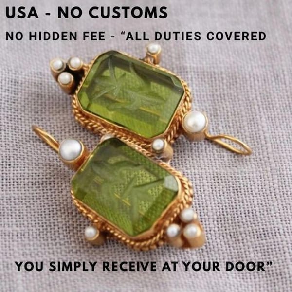 Olive Green Intaglio Earring, Intaglio Crystal Earring, Vintage Earring, wedding earring, art deco earring, gold earring, cameo jewelry