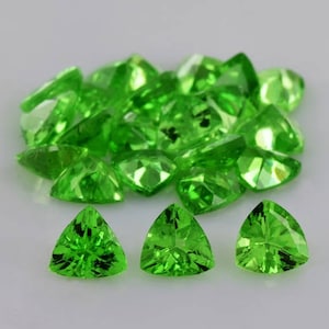 Tsavorite Garnet 3.5 mm Faceted Cut Trillion Top Green Loose Gemstone | Green Tsavorite jewelry deign Loose Gemstone | Green Garnet Trillion