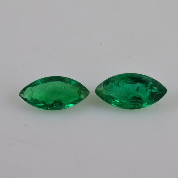 100/% Natural Verde Esmeralda Cabujón con forma oval CERTIFICADO Piedra Suelta