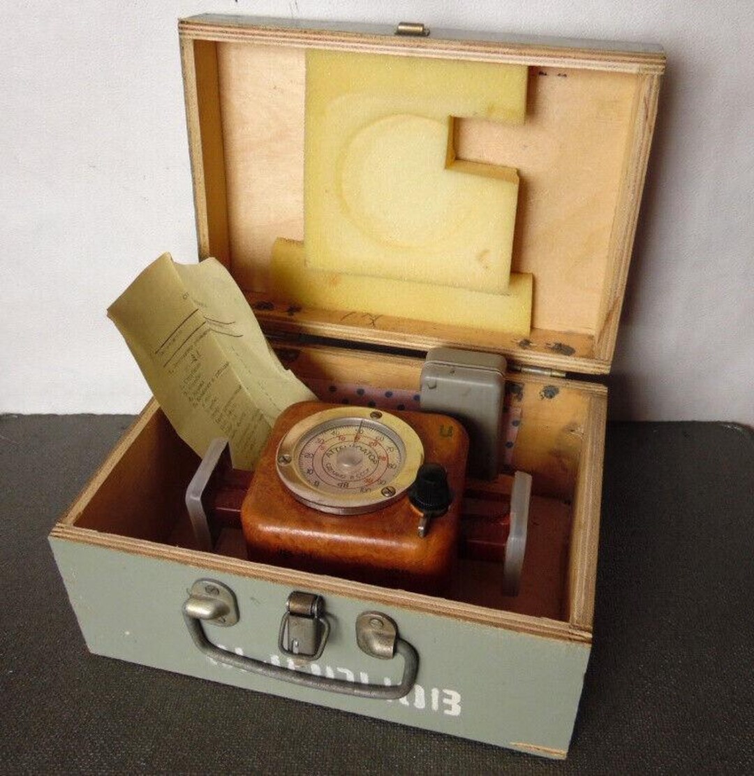Soviet Electronic Instruments Vintage Soviet Attenuator D5-21 – Russian Retro Electronic Test ...