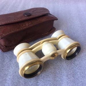 Binocolo da teatro sovietico d'epoca / Binocolo da teatro dell'URSS con custodia in pelle / Regalo da collezione retrò