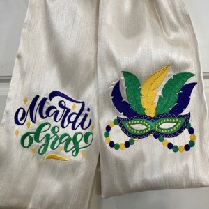 mardi gras wreath sash