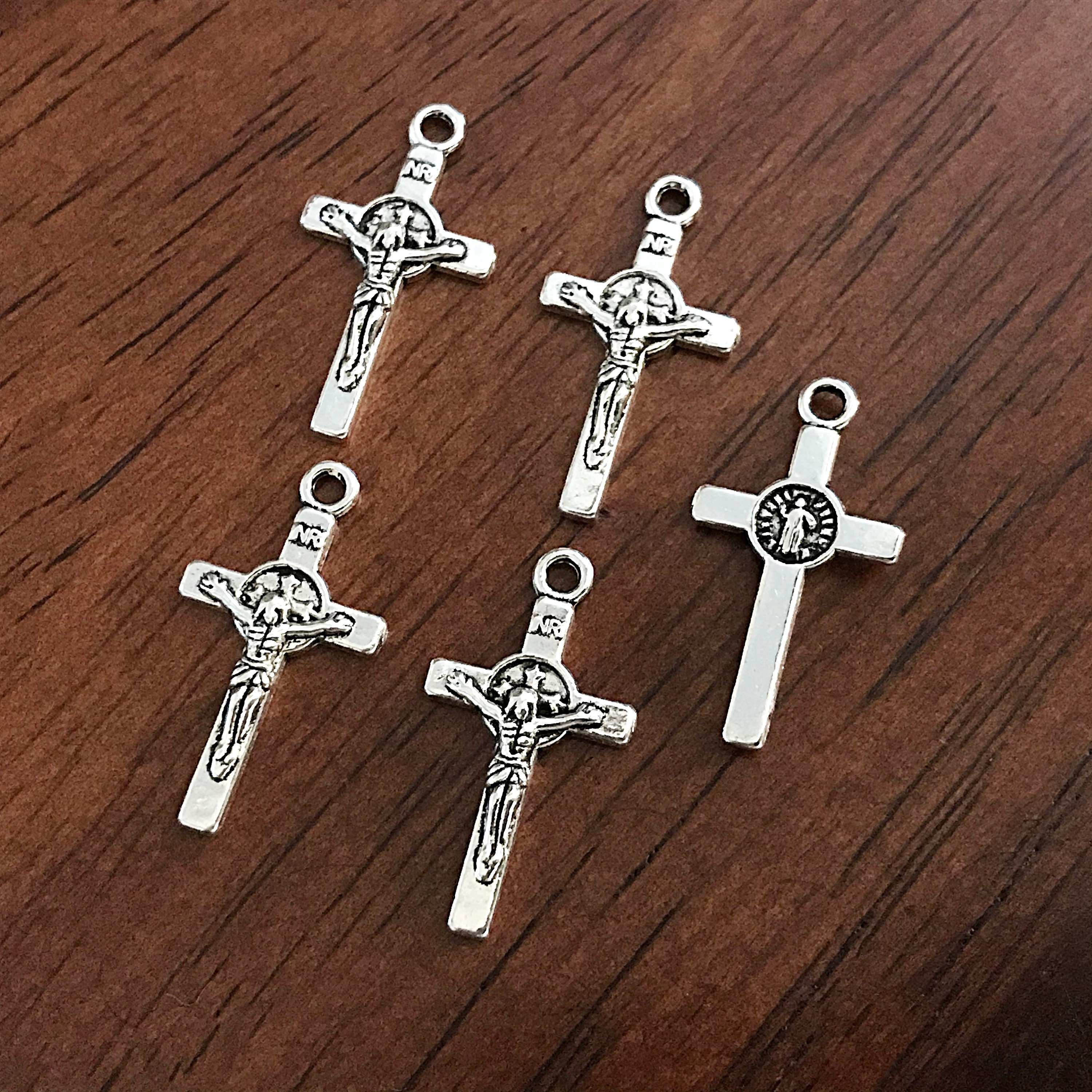 Buy Caritas et Fides Italian Rosary Making Kit for 5 Rosaries - Catholic  Rosary Cross and Center Sets with 1.5” St Benedict Crucifix and 1”  Miraculous Medal Rosary Center Pack of 5