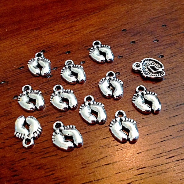 Bulk 25 Baby Feet Charms, Antique Silver Charms, Feet Charms, Footprints Charms, Tiny Feet Charms, Toe Charms, Craft and Jewelry Supplies