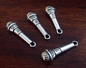 10 Microphone Charms, Antique Silver Charms, Microphone, Karaoke Charms, Music Charms, Crafts and Jewelry Supplies and Findings
