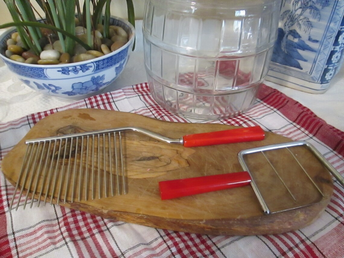 Vintage Bakelite Cake Slicer & Cheese Slicer Red Handle. One Etsy