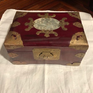 Vintage Chinese Rosewood Jewelry Box/Free Shipping! #12031424