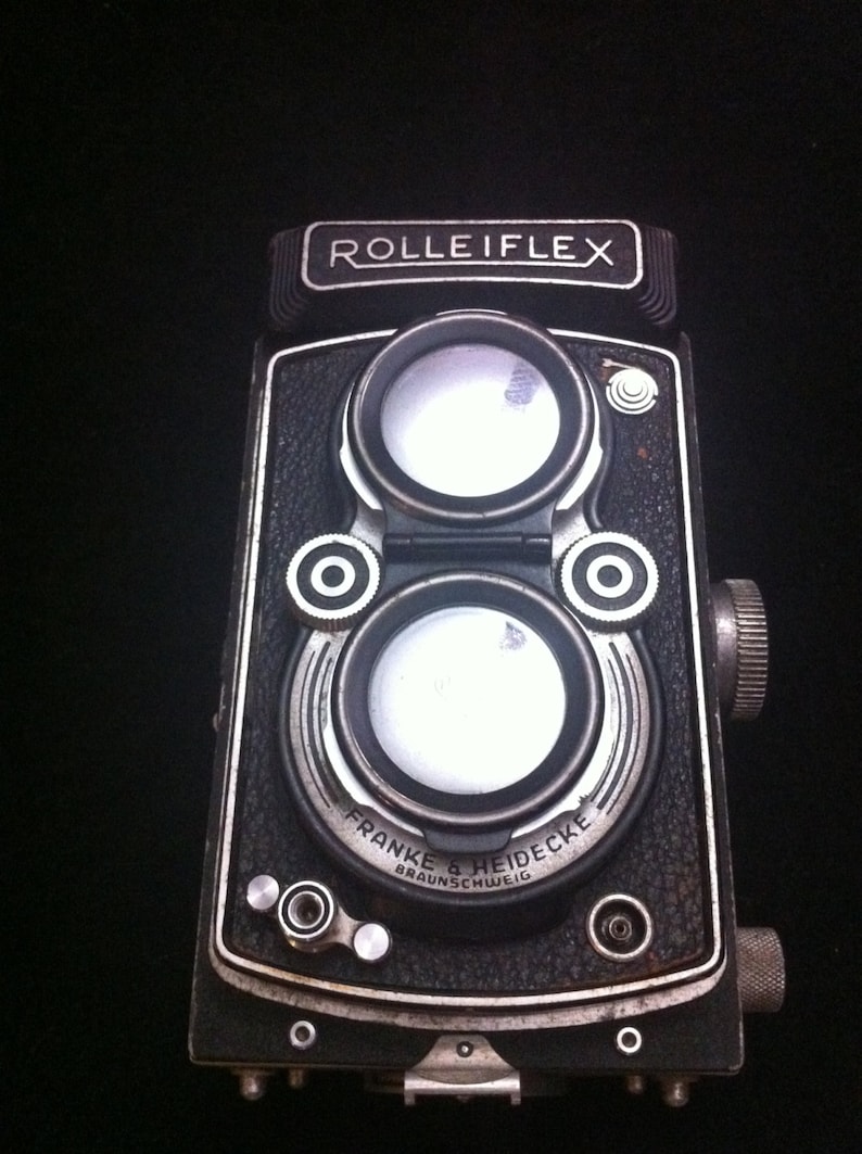 Rolleiflex Twinlens Camera Schneider-Kreuznach Xenar 1:3.5/75 Franke & Heidecke/Lots of extra filters and a FREE light meter image 2