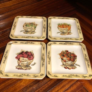 Vintage Set of Four Italian Veggie Notes Plates/Free Shipping!