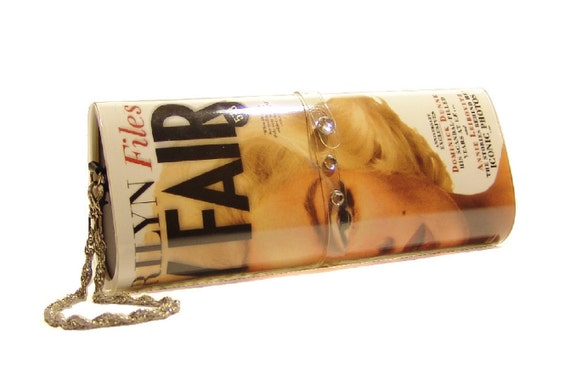 Vintage magazine clutch purse deals