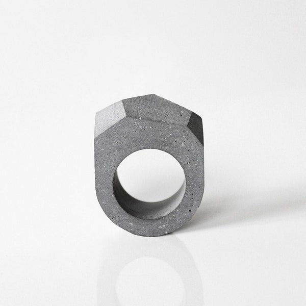 Concrete ring SPSF | modern and geometric jewel from the concrete jewelry collection by ORTOGONALE. Modern ring