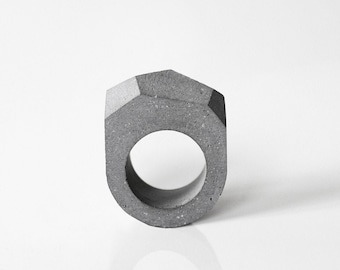 Concrete ring SPSF | modern and geometric jewel from the concrete jewelry collection by ORTOGONALE. Modern ring