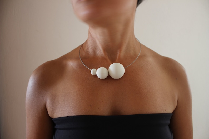 Contemporary porcelain necklace PLUTONE. Geometric necklace from the modern jewellery collection SATELLITE by ORTOGONALE image 3