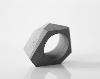 Modern and geometric concrete ring from the unique architectural jewelry collection by ORTOGONALE