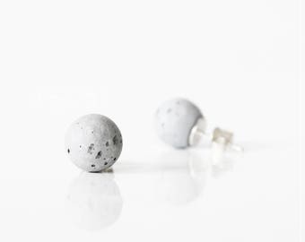 Modern earrings SFERA made of concrete and italian silver 925. Concrete jewellery by ORTOGONALE. Ideal gift for architect