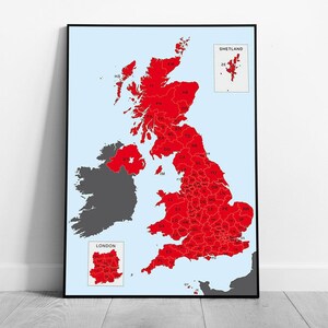 Reproduction encadrée de carte avec codes postaux du Royaume-Uni : décoration bleu clair et rouge, blocs d'îles britanniques