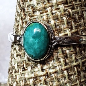 Rare Hubei Turquoise Ring: Green Blue Cabochon, Solid Silver (.925)