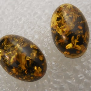 Designers Dream ! Genuine GREEN Baltic Amber oval cabochon set of 2 pcs  size  8 x 12 mm Weight 2.5 Carats