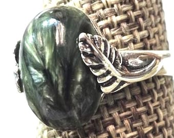 Seraphinite Cabochon Ring: 925 Sterling Silver, Metaphysical Stone
